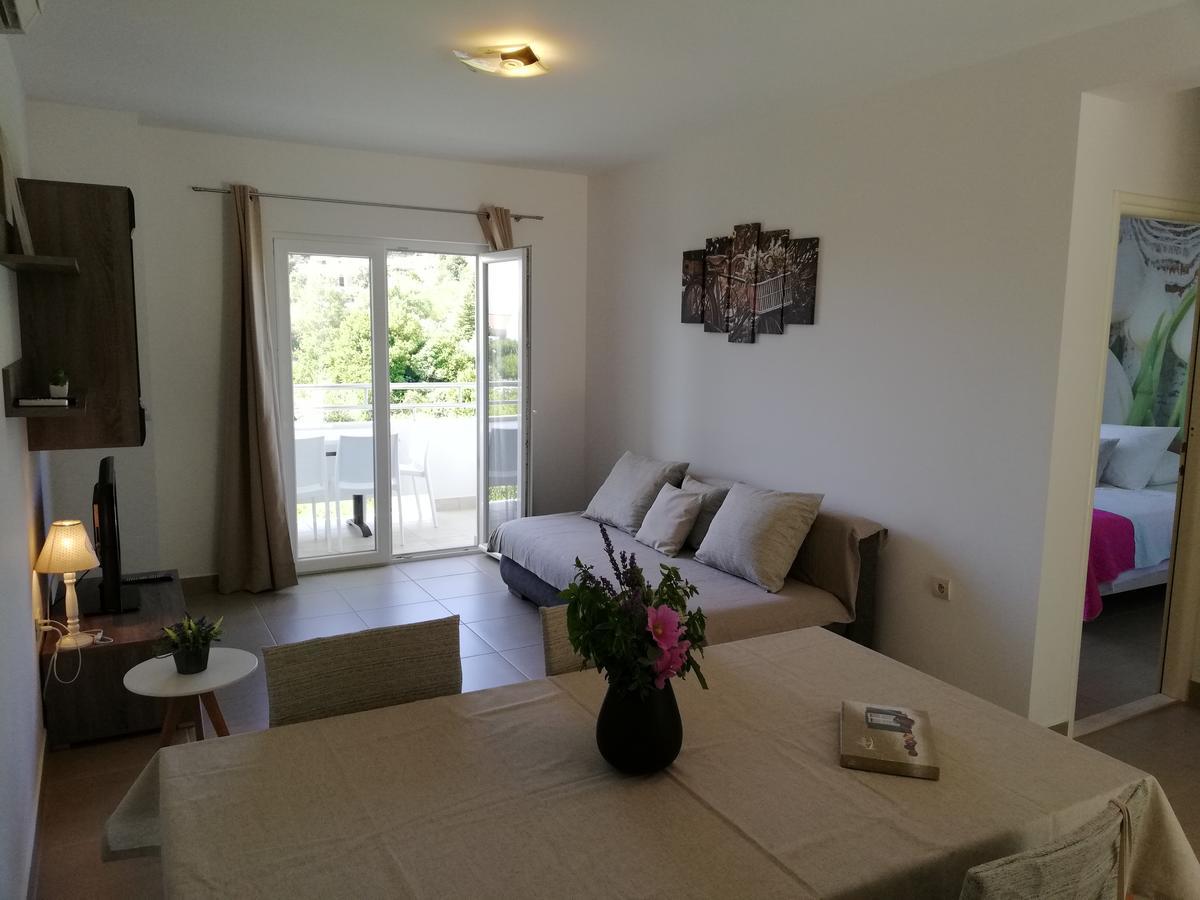 Apartments Villa Katija Drvenik  Extérieur photo